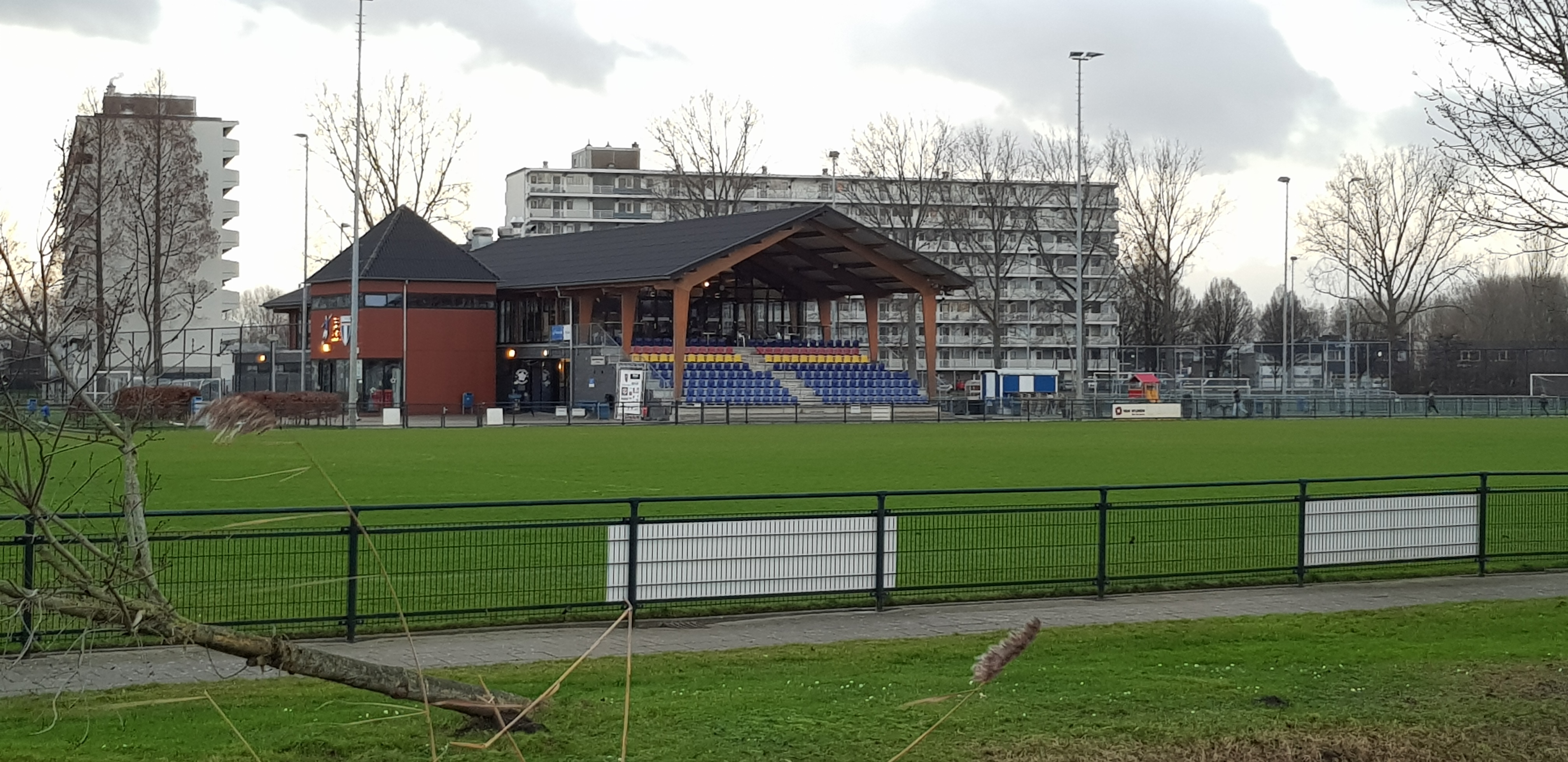 FC Weesp veld clubhuis